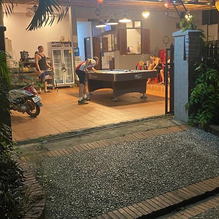 Aurora Backpackers Hostel Luang Prabang Exterior foto