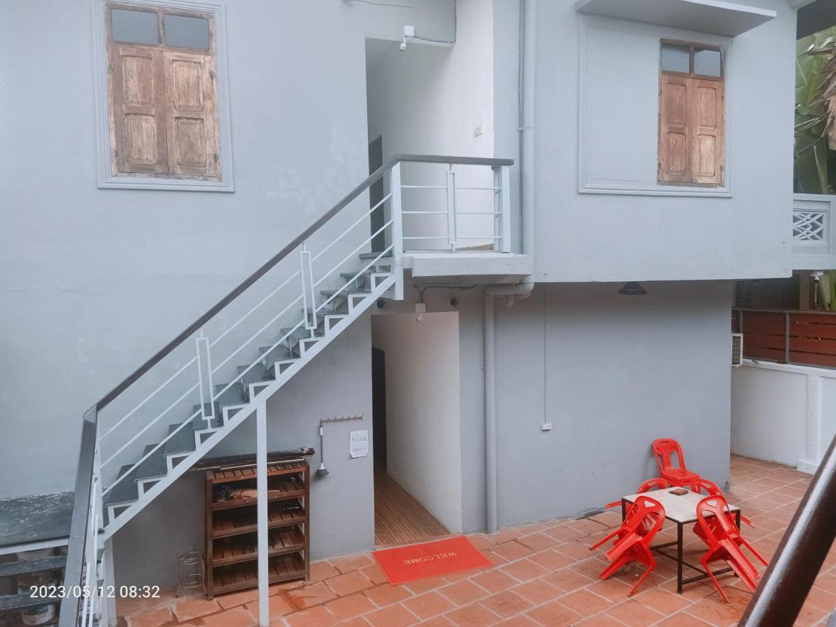Aurora Backpackers Hostel Luang Prabang Exterior foto