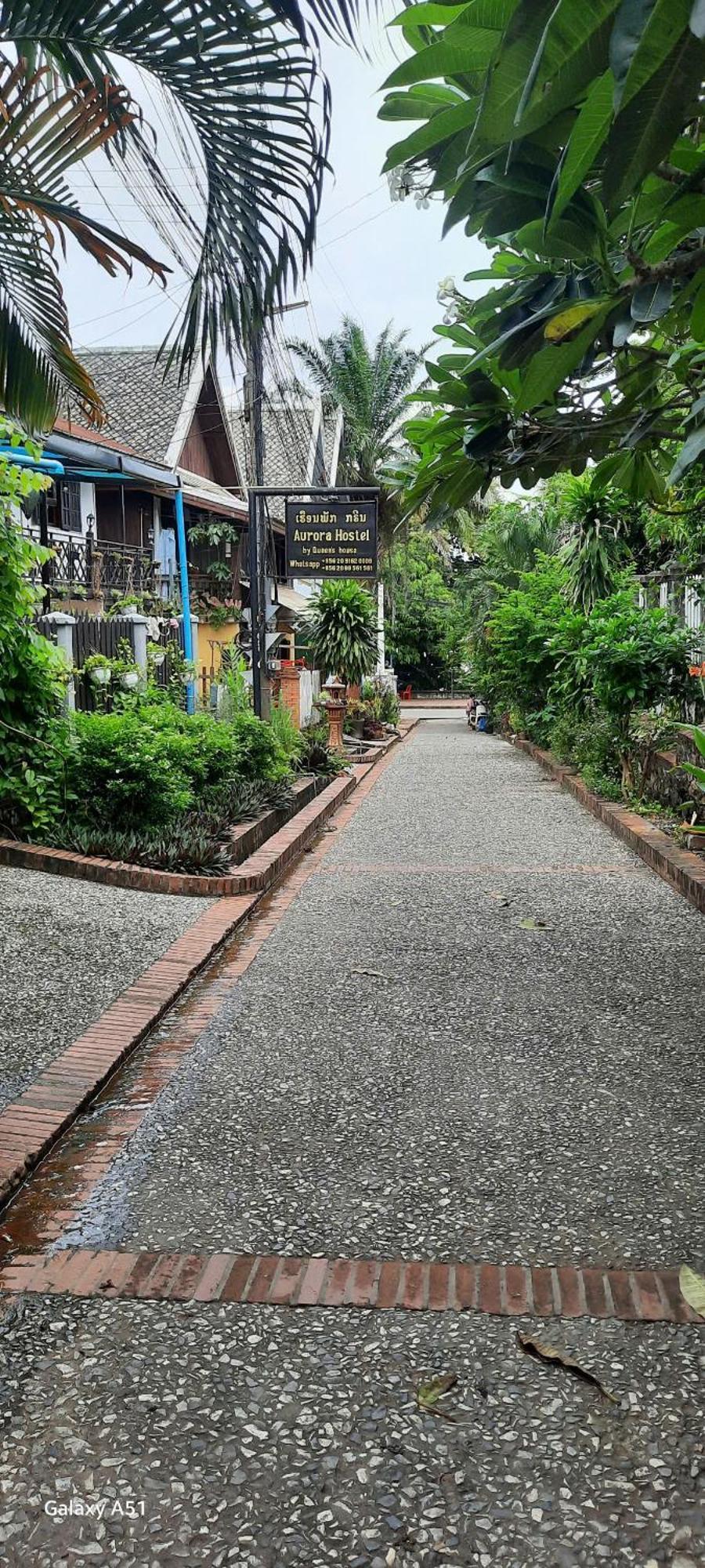 Aurora Backpackers Hostel Luang Prabang Exterior foto