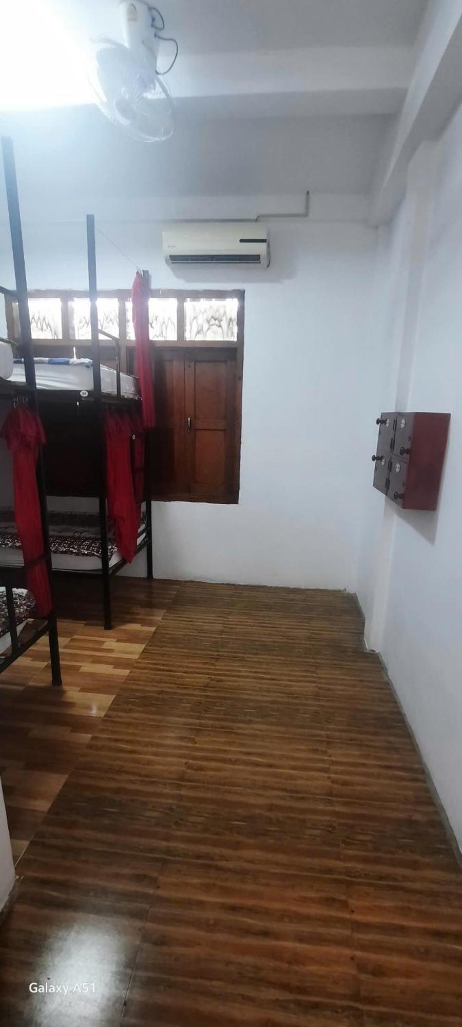 Aurora Backpackers Hostel Luang Prabang Exterior foto