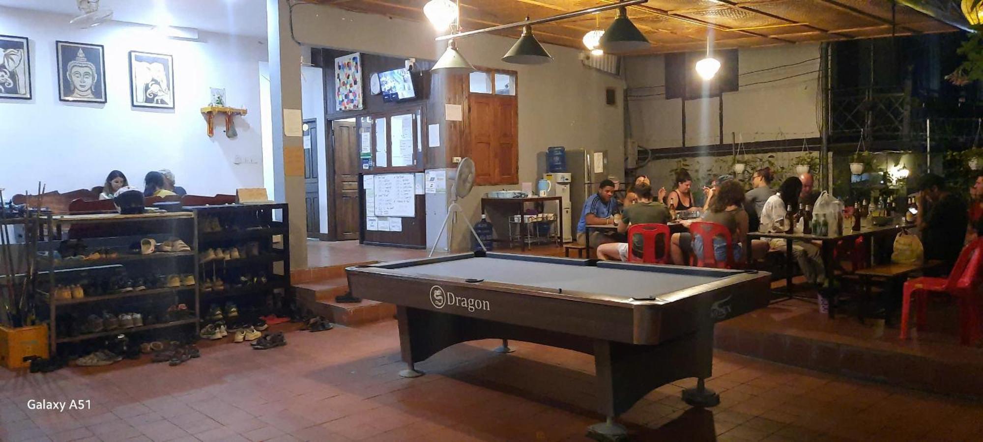 Aurora Backpackers Hostel Luang Prabang Exterior foto