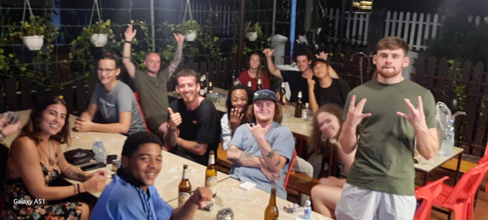 Aurora Backpackers Hostel Luang Prabang Exterior foto